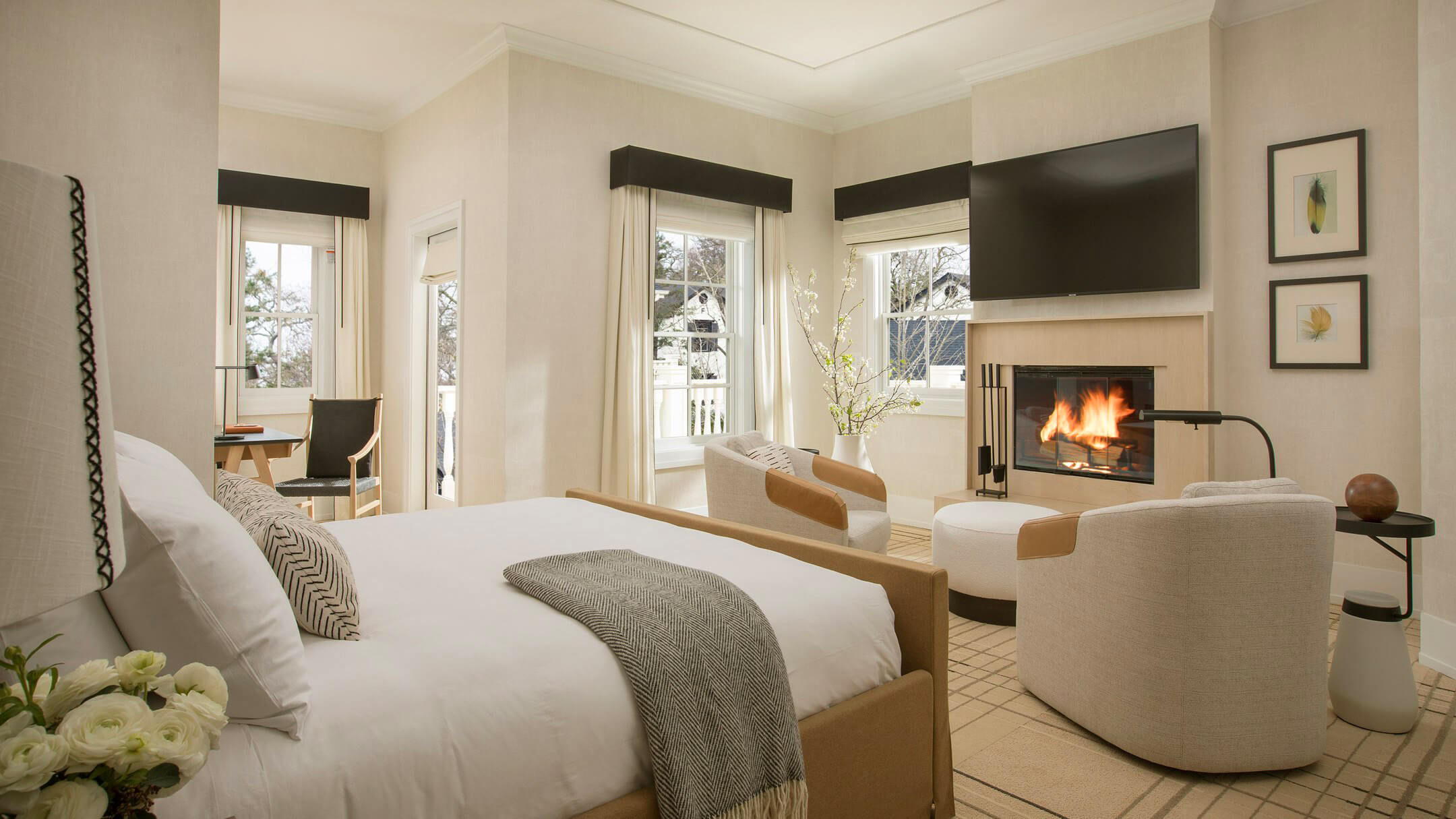 Super Deluxe Room at Hotel Arihant Haridwar with premium amenities