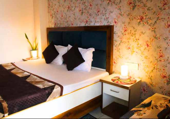 Hotel Raj Mandir Haridwar - 3-Star Family Hotel